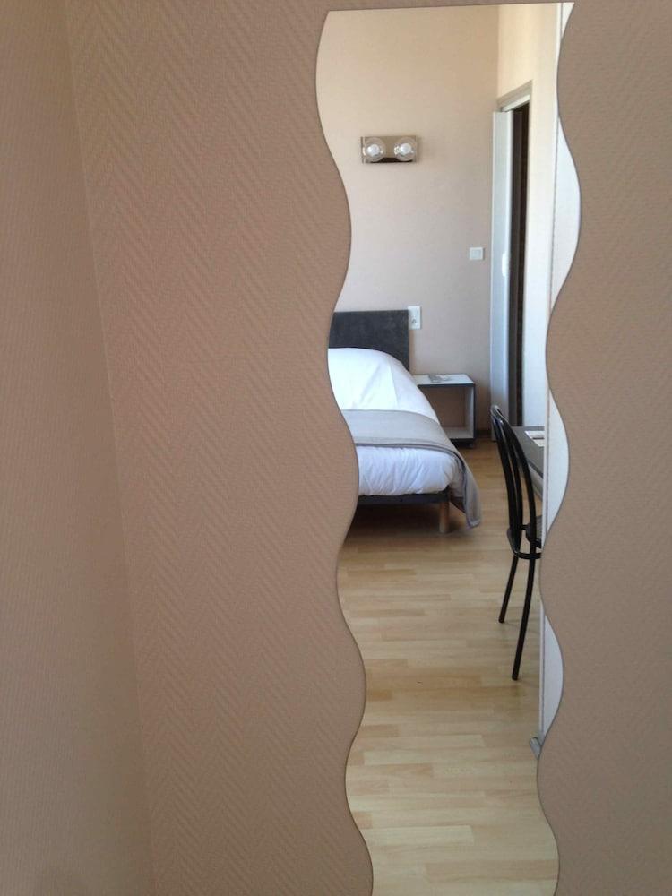 Hotel Le Rochegude อัลบี ภายนอก รูปภาพ