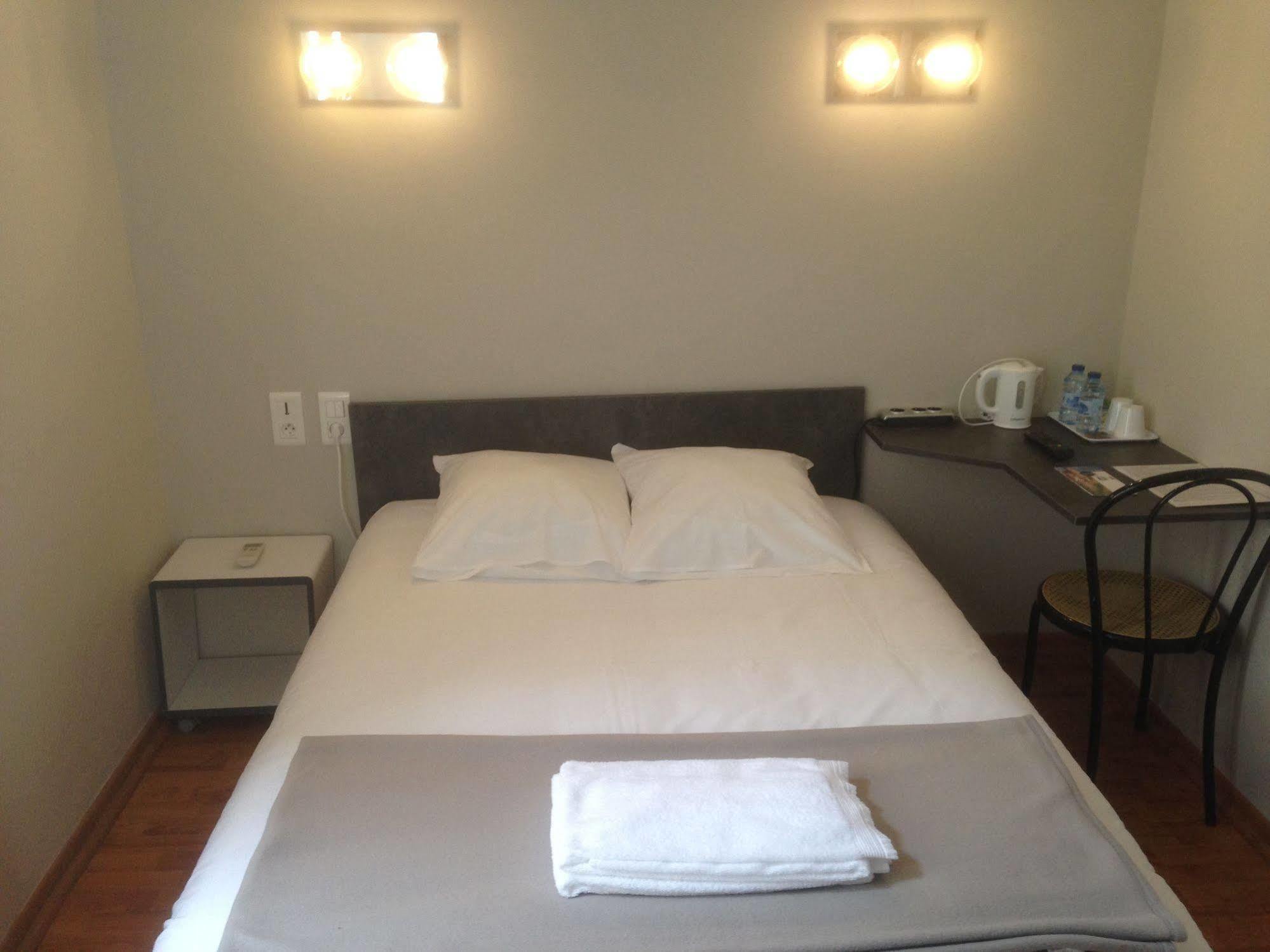 Hotel Le Rochegude อัลบี ภายนอก รูปภาพ
